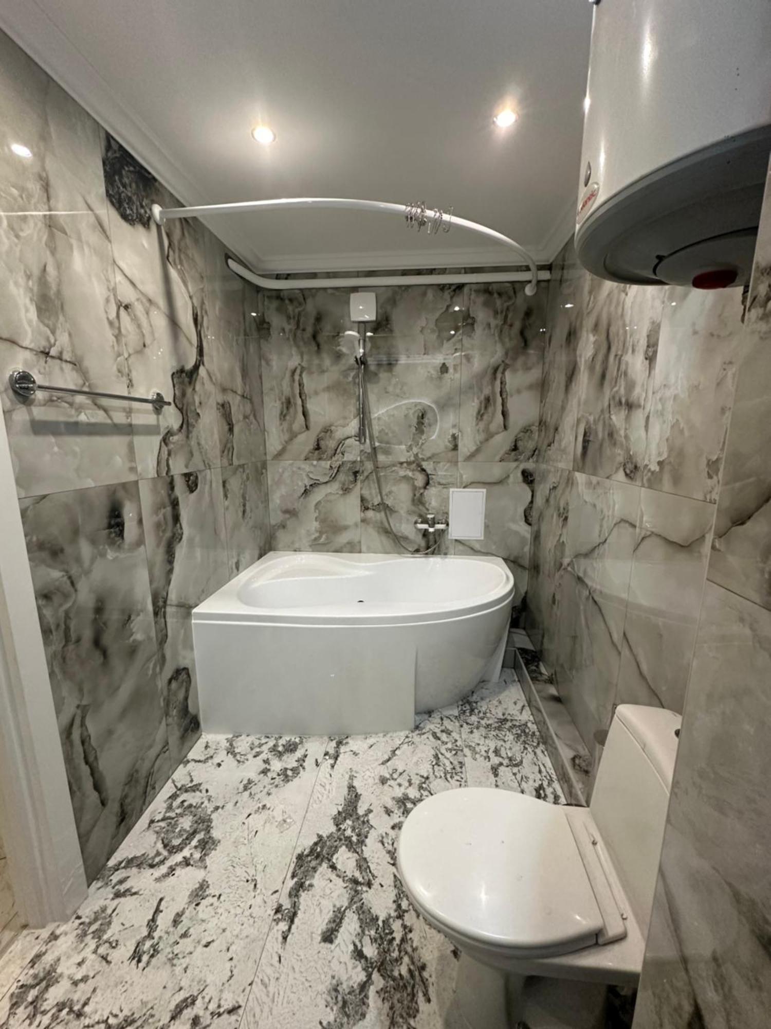 Flat 24 on Lesi Ukrainki 12 with 1 bedroom Kijów Zewnętrze zdjęcie