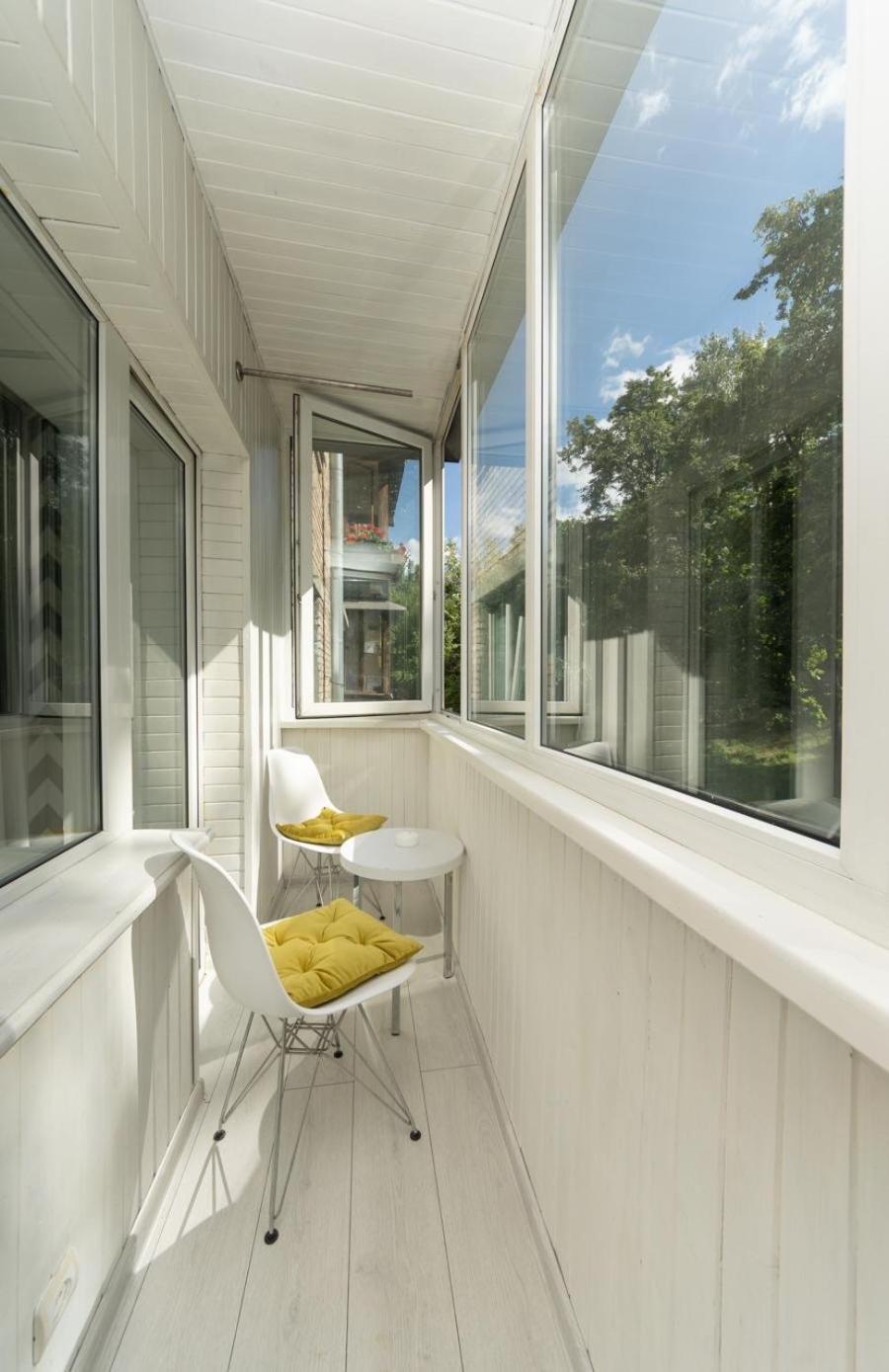 Flat 24 on Lesi Ukrainki 12 with 1 bedroom Kijów Zewnętrze zdjęcie
